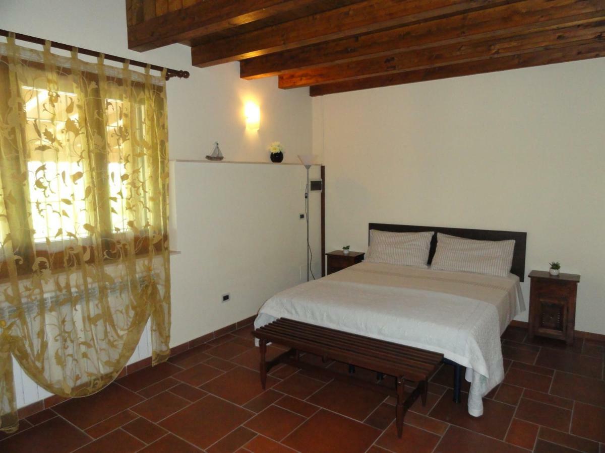 Casa Vacanza Borgo Parrini Партинико Экстерьер фото