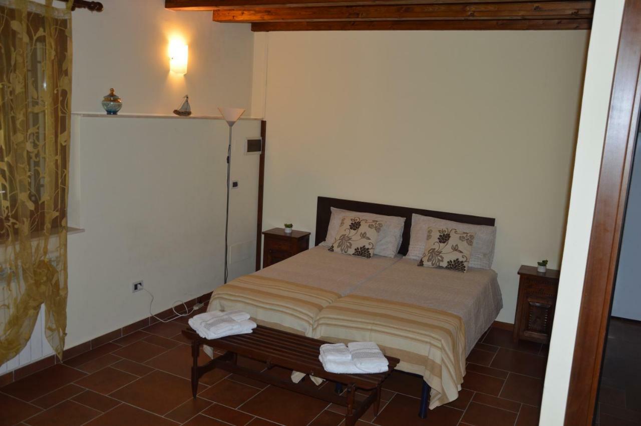 Casa Vacanza Borgo Parrini Партинико Экстерьер фото