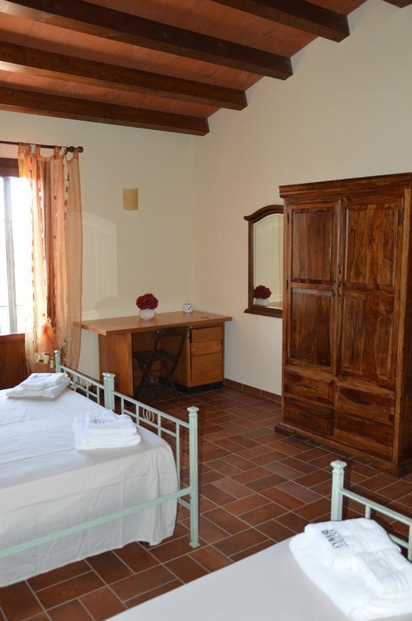 Casa Vacanza Borgo Parrini Партинико Экстерьер фото
